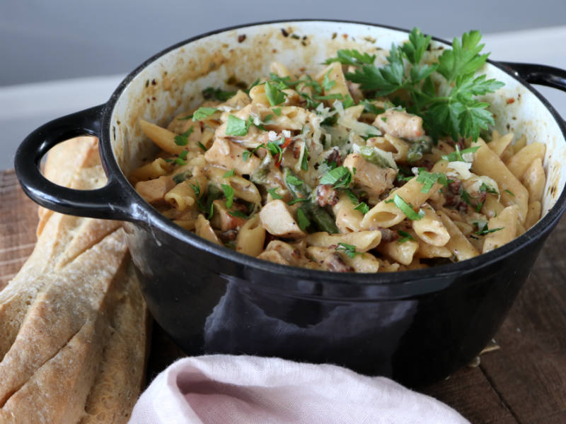 Nem og lækker one pot pasta med kylling