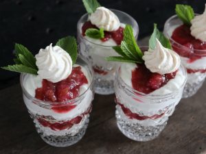 Rabarber Eton Mess