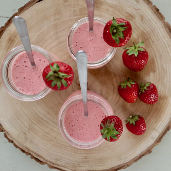 Jordbærmilkshake med hyldeblomst