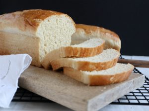 Hjemmebagt sødmælksfranskbrød