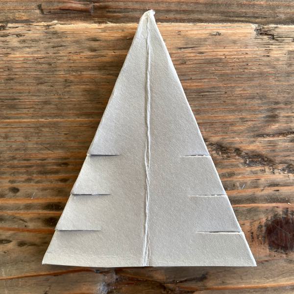Origamijuletræ - step 10