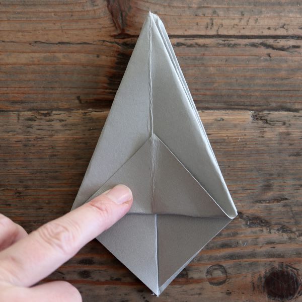 Origamijuletræ - step 7