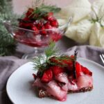 Romsild med blommer og vanilje