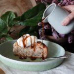 Æblekage med crumbletopping