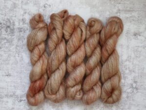 Håndfarvet silk mohair vinterglød